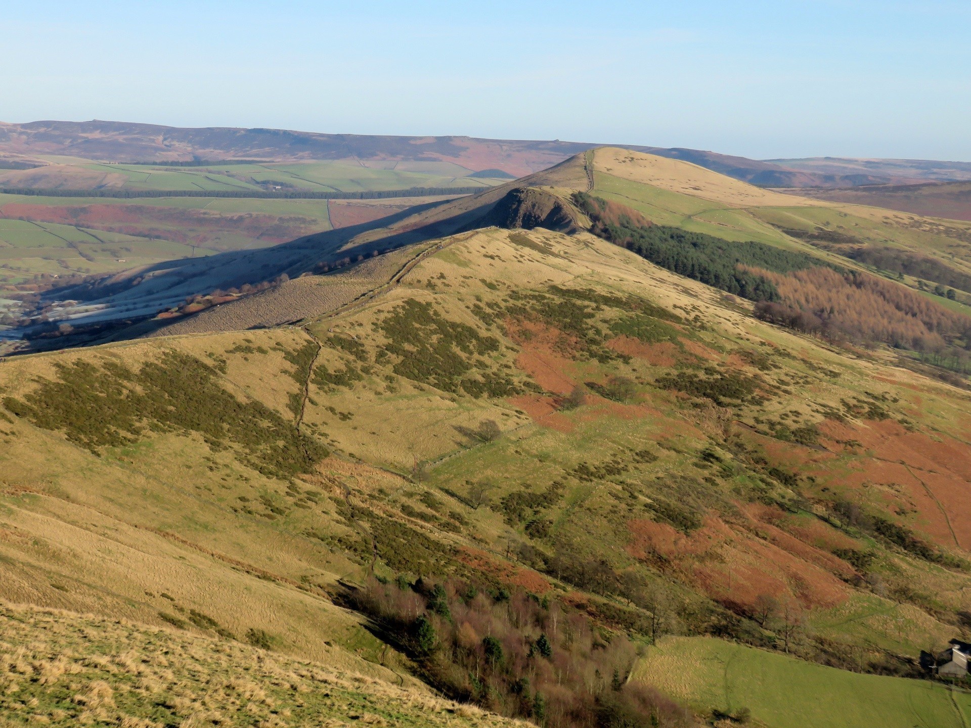Walk up Mam Tor and the Great Ridge from Castleton - Peak District