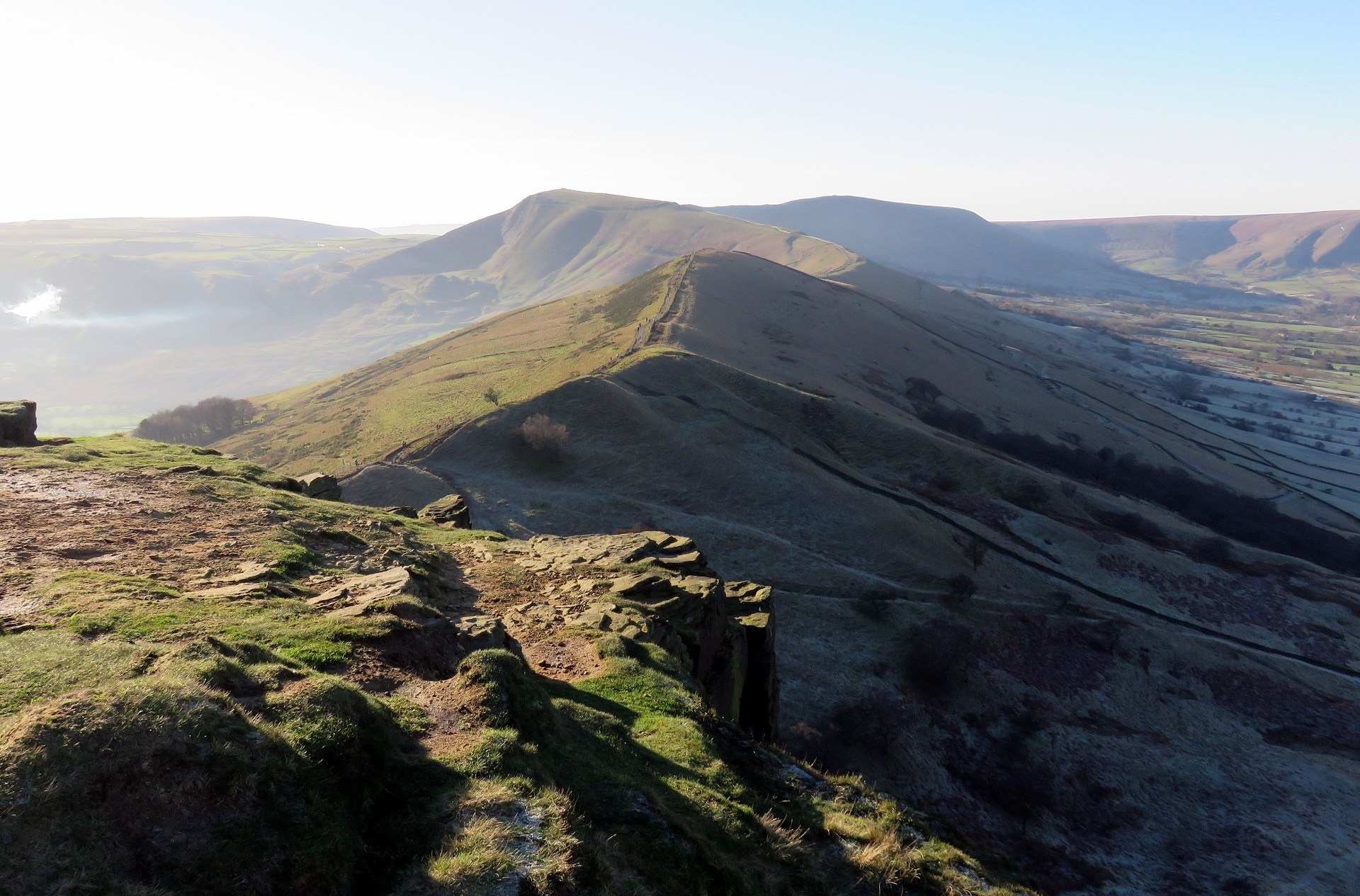 Walk up Mam Tor and the Great Ridge from Castleton - Peak District