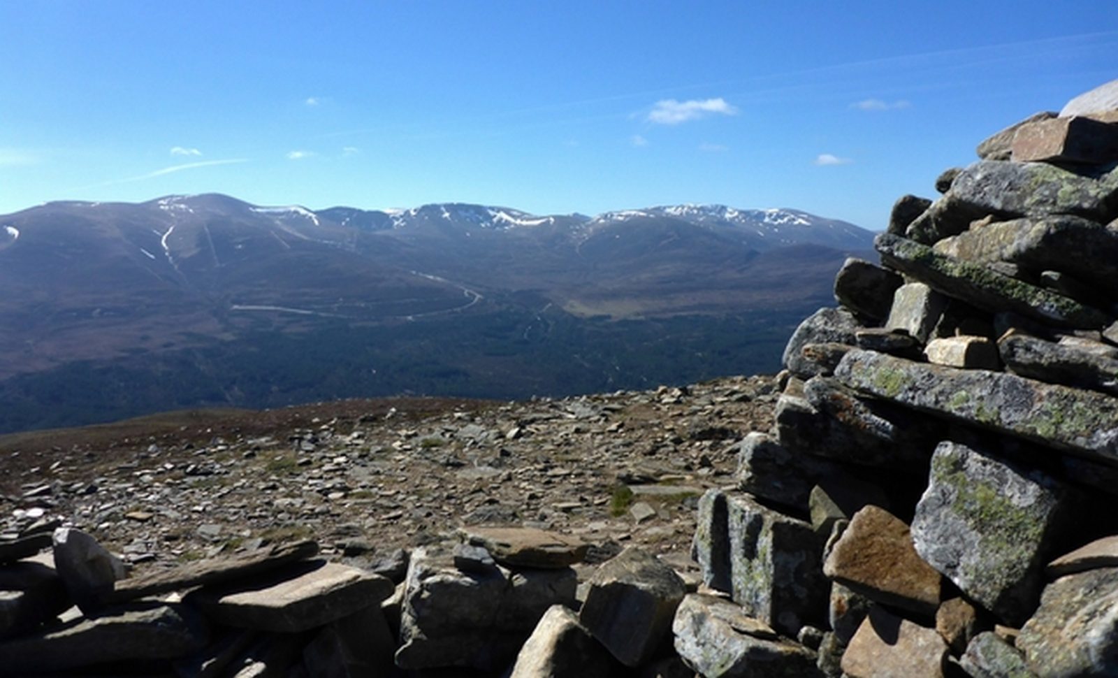 Walk up Meall a'Bhuachaille from Glenmore Lodge